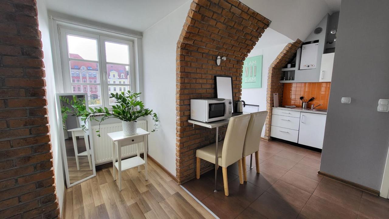 Prywatne Studio Dla 4 Osob Z Widokiem Na Rynek I Plac Solny! Wroclaw Luaran gambar